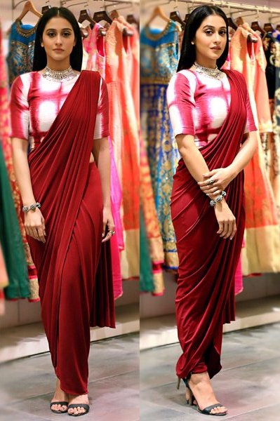 tie dye BLOUSE WITH SIMPLE SAREE
SIMPLE SAREE LOOK FOR PARTY